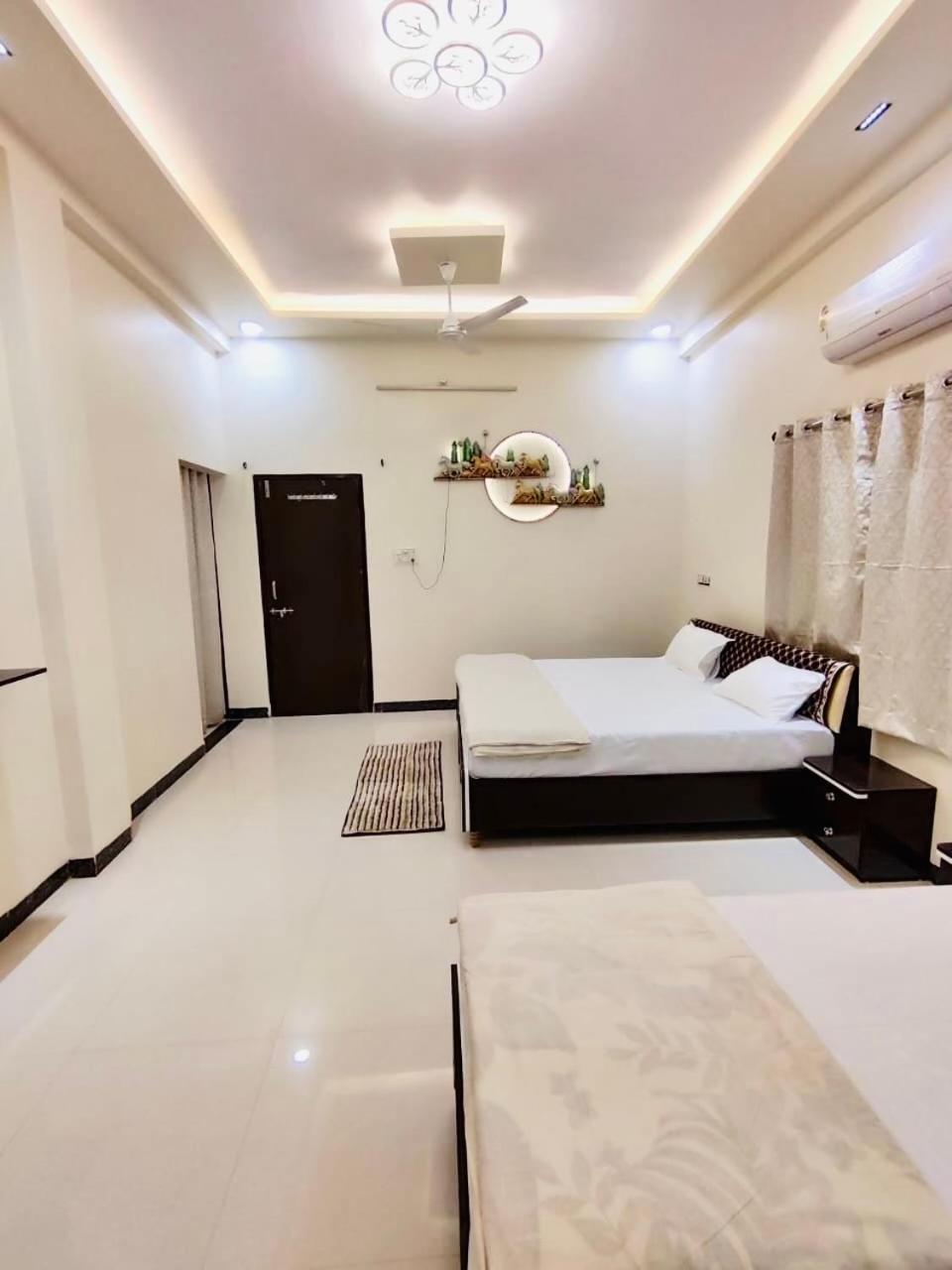 Ap Suite - By Ap Villa'S And Resort'S 우자인 외부 사진